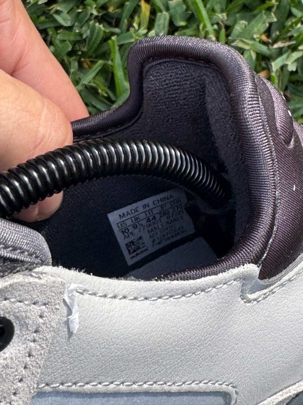 Adidas Niteball - Grey/Black basketball sneaker
(M 10 / W 11.5) - Picture 5 of 7